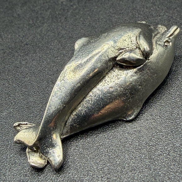 Dolphins Intertwined Silver Tone Metal Necklace Pendant Nautical Jewelry Charm - Picture 2 of 9